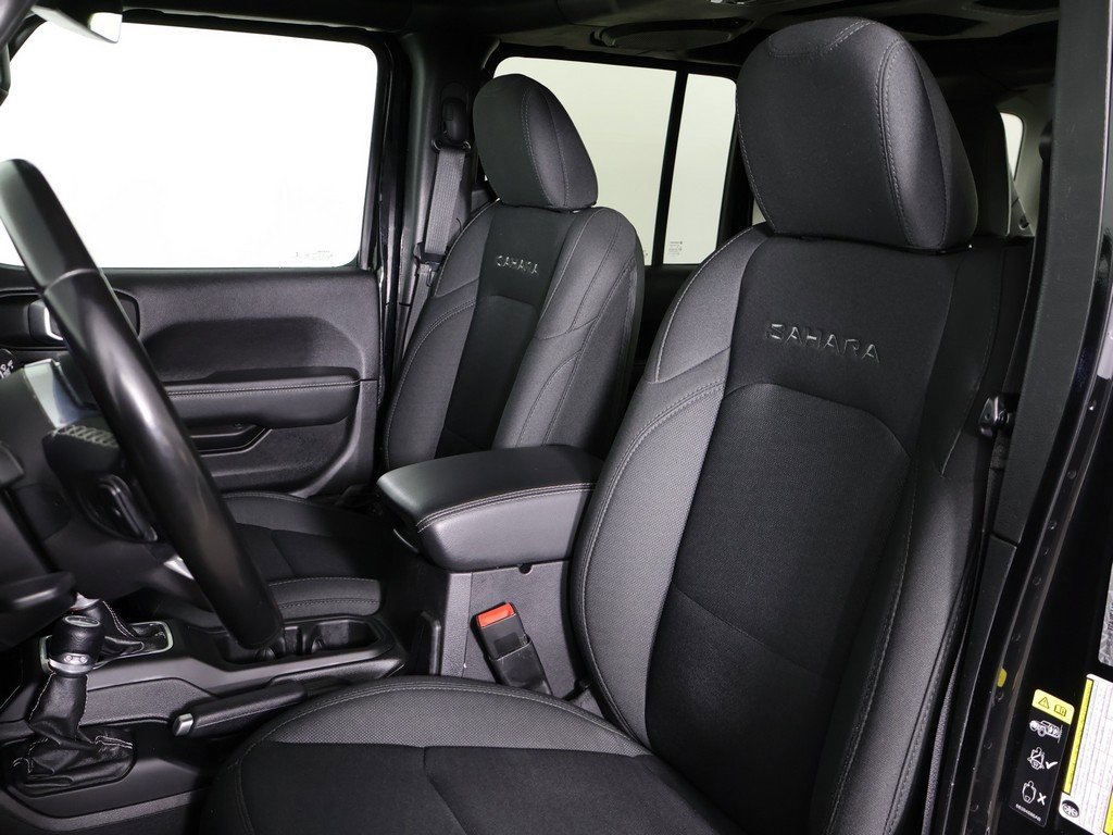 Used 2020 Jeep Wrangler Unlimited Sahara w/ Uconnect 4C Nav & Sound Group image 22