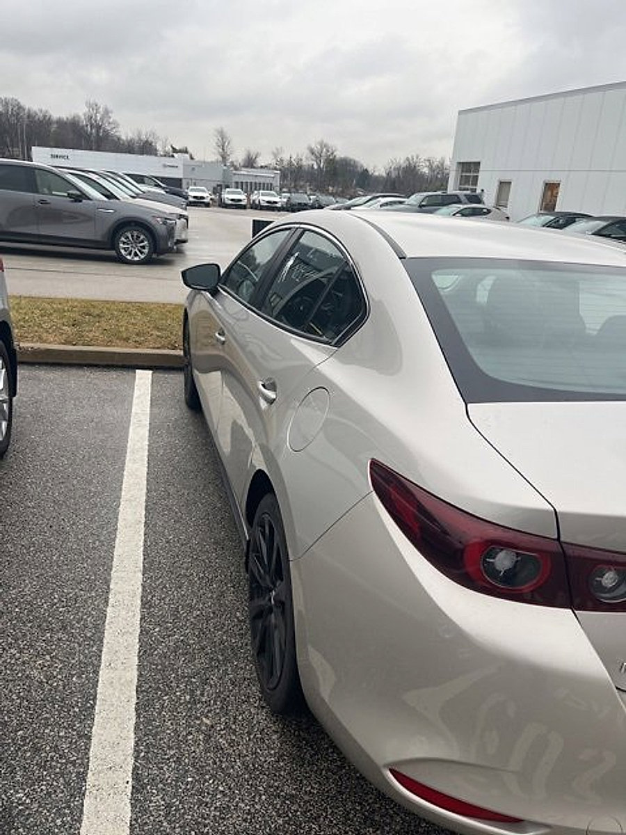 Used 2024 MAZDA MAZDA3 s image 11