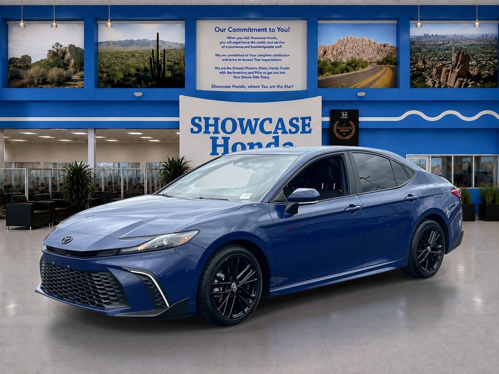 Used 2025 Toyota Camry SE FWD image 2