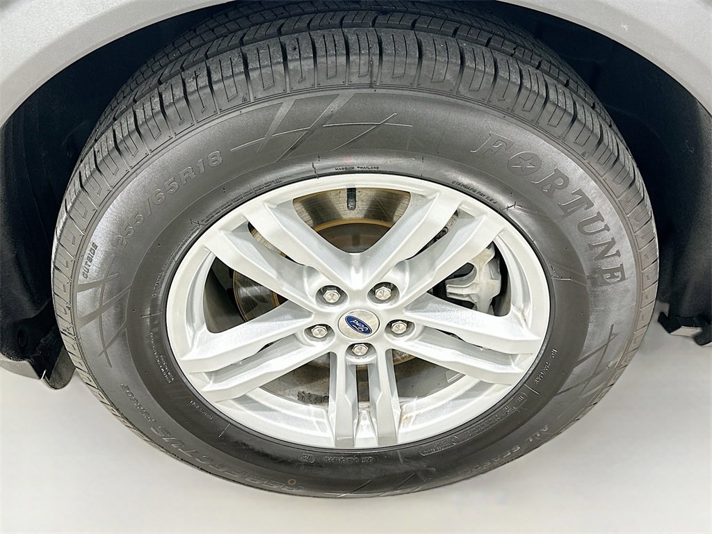 Used 2024 Ford Explorer XLT image 31