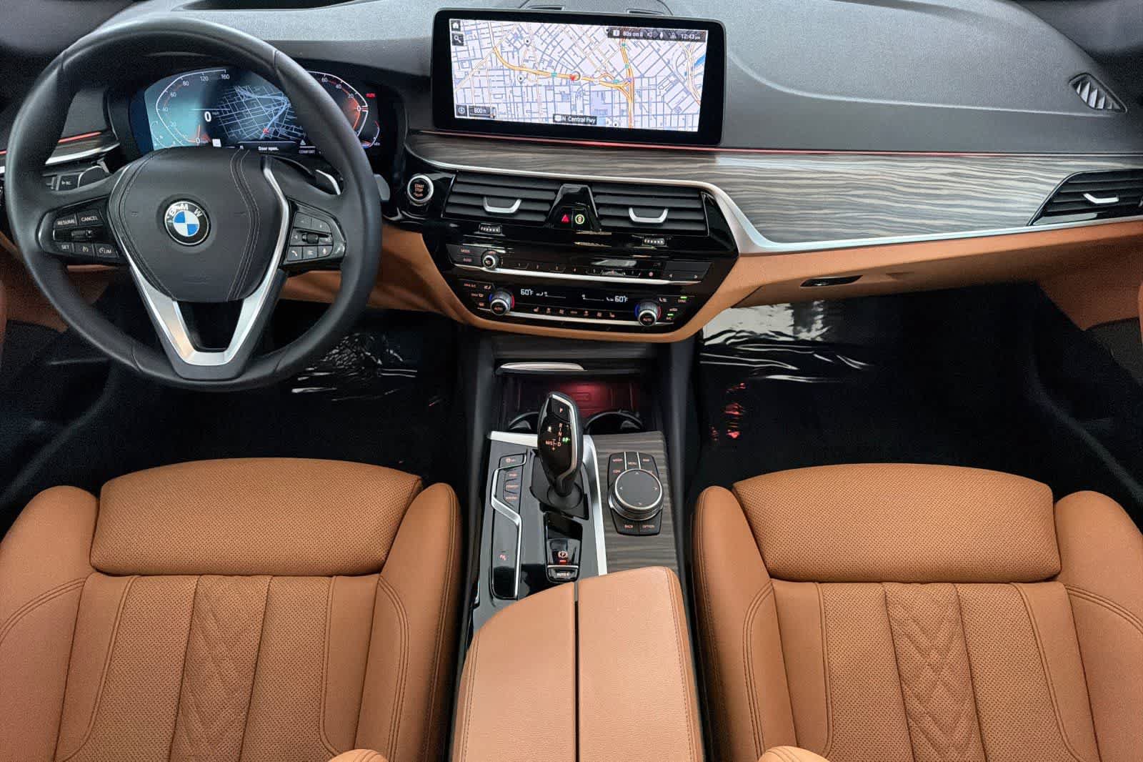 Used 2023 BMW 540i xDrive w/ Premium Package AWD/4WD image 3