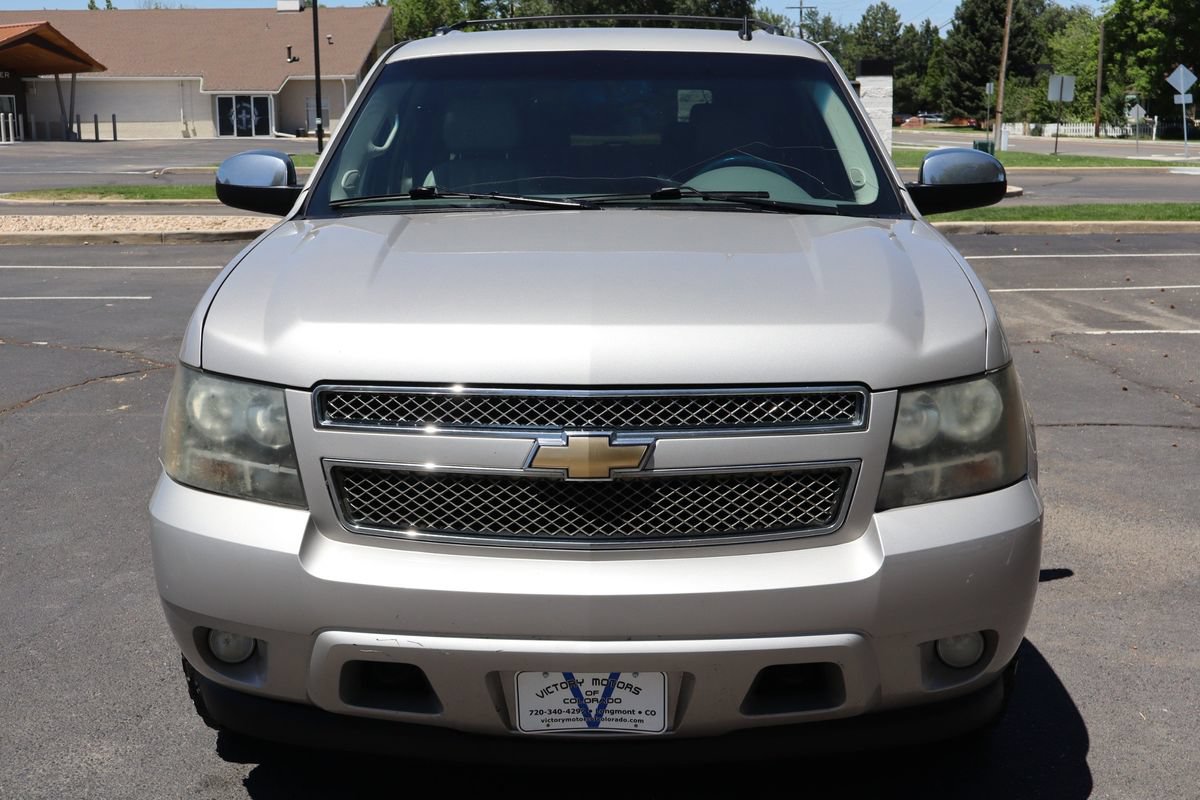 Used 2008 Chevrolet Suburban LT w/ LT Preferred Equipment Group AWD/4WD image 12