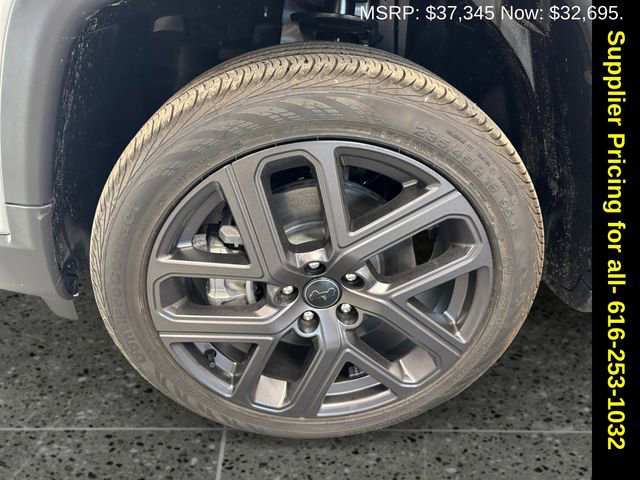 New 2026 Jeep Compass Limited image 5