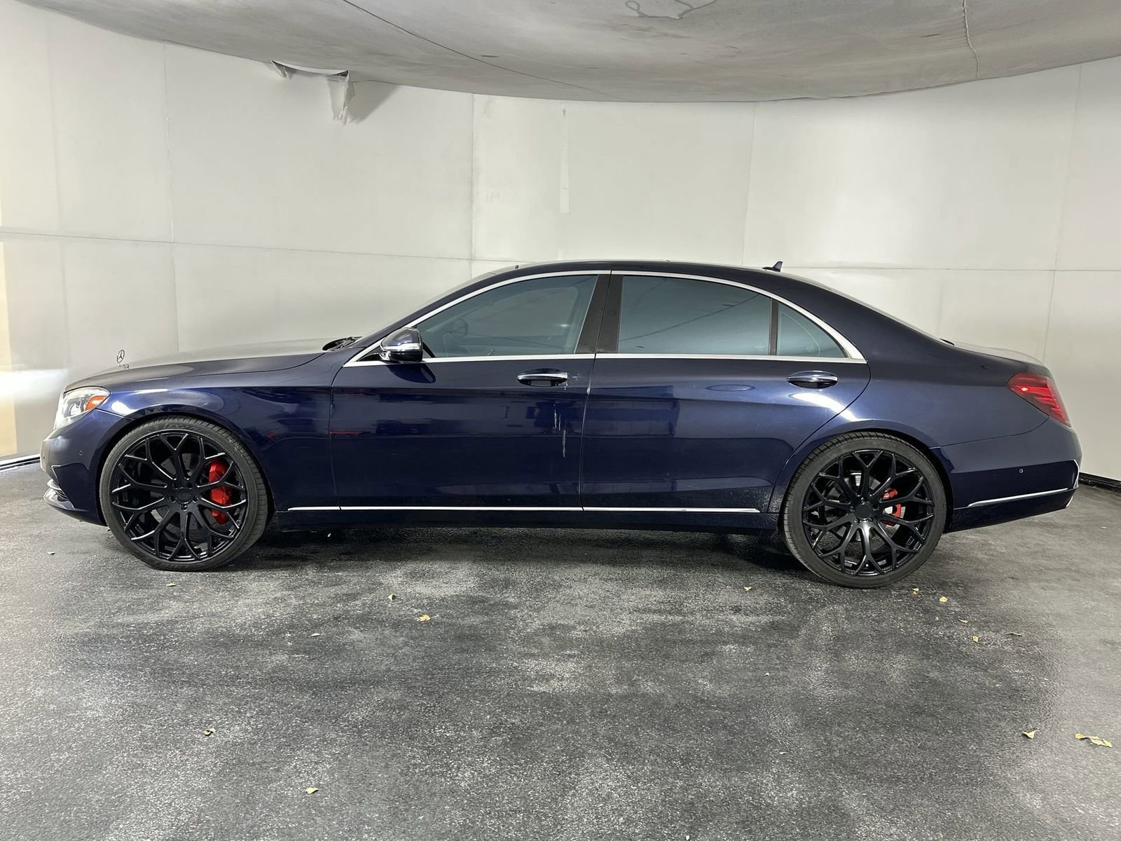 Used 2017 Mercedes-Benz S 550 4MATIC Sedan image 5