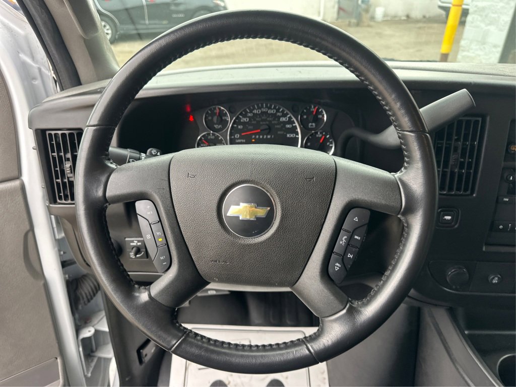 Used 2023 Chevrolet Express 3500 LS image 27