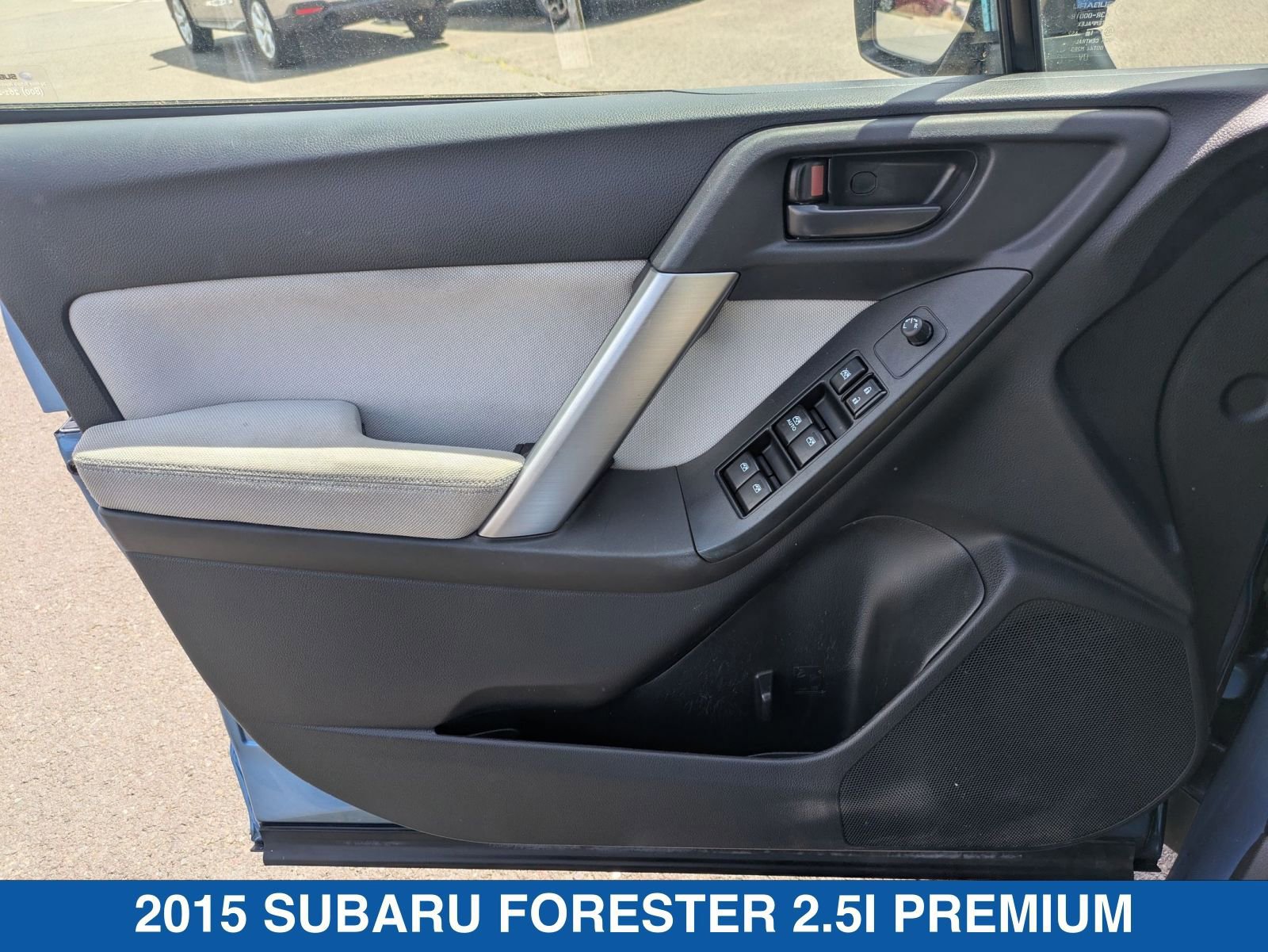 Used 2015 Subaru Forester 2.5i Premium w/ All-Weather Package AWD/4WD image 12