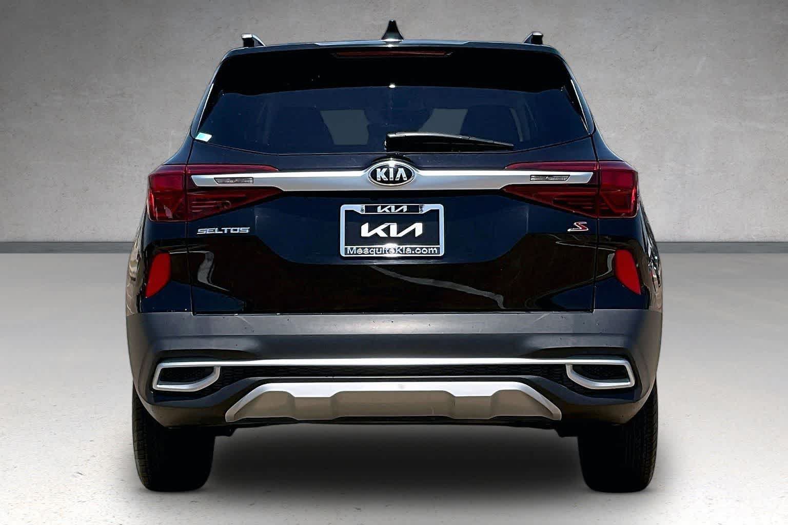 Used 2021 Kia Seltos S FWD image 5