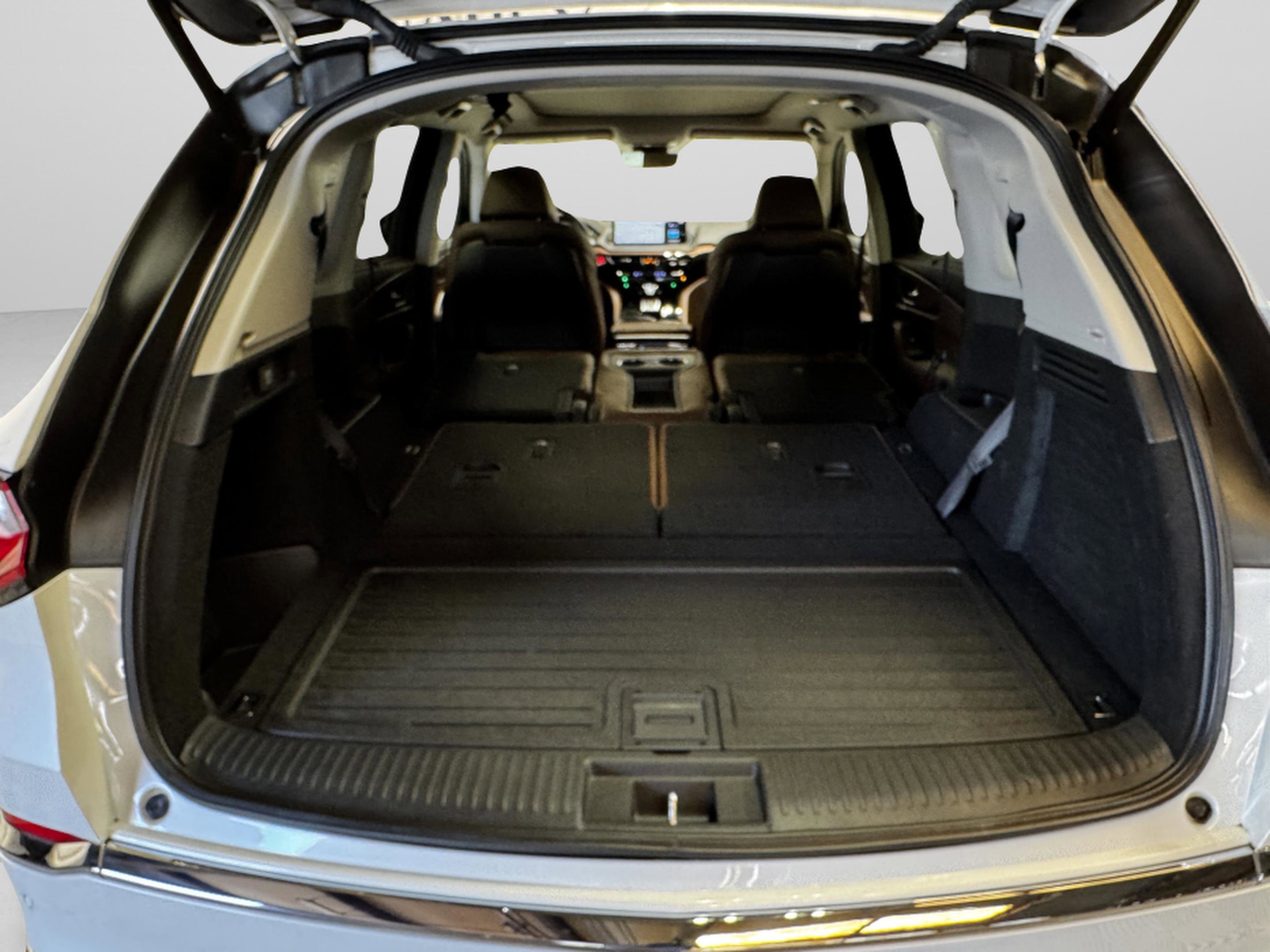 Certified 2023 Acura MDX FWD w/ Technology Package image 35