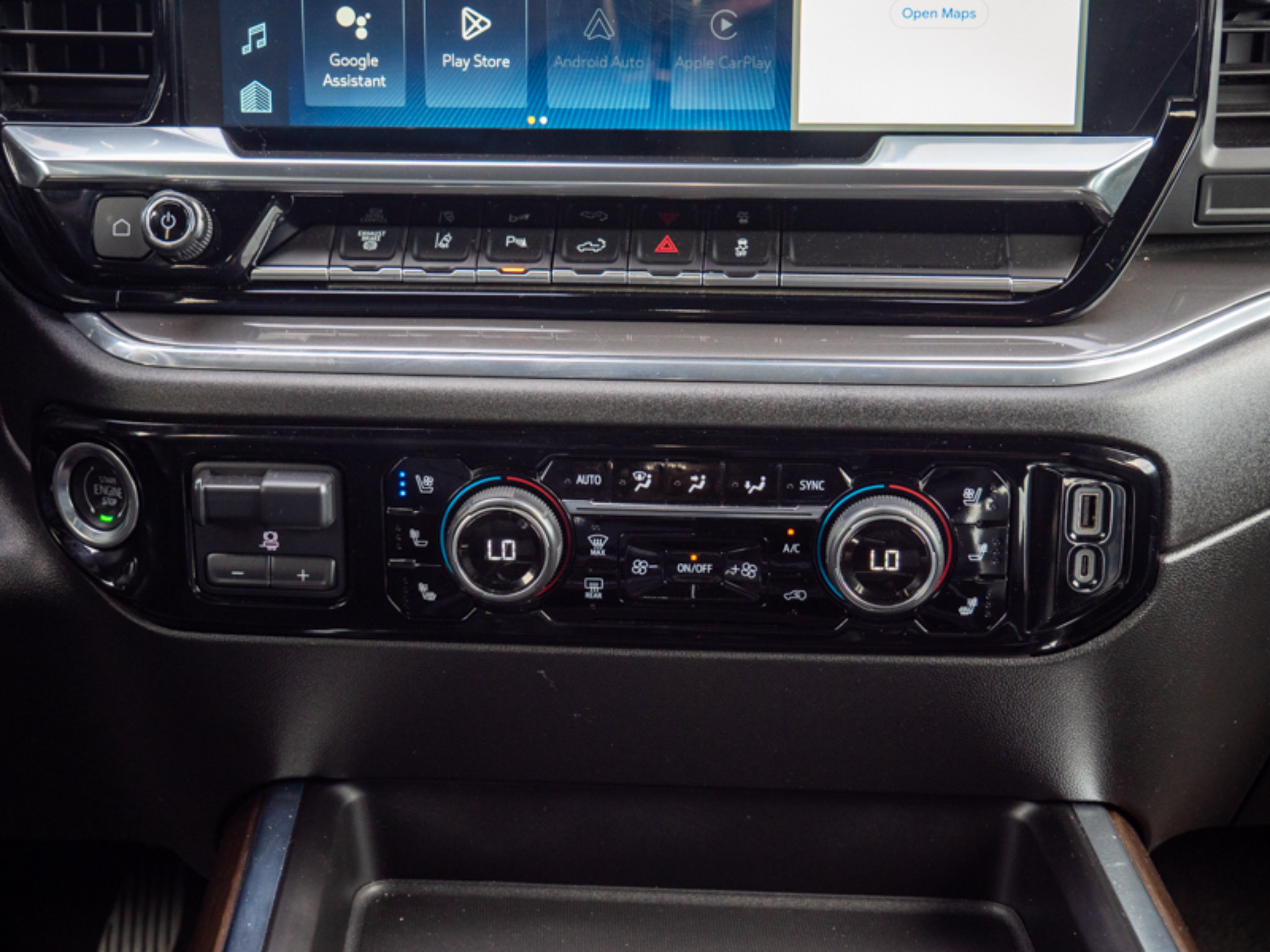 Used 2024 Chevrolet Silverado 3500 High Country w/ Technology Package AWD/4WD image 15