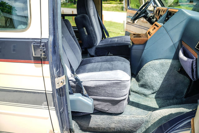 Used 1988 Chevrolet G20 RWD image 37