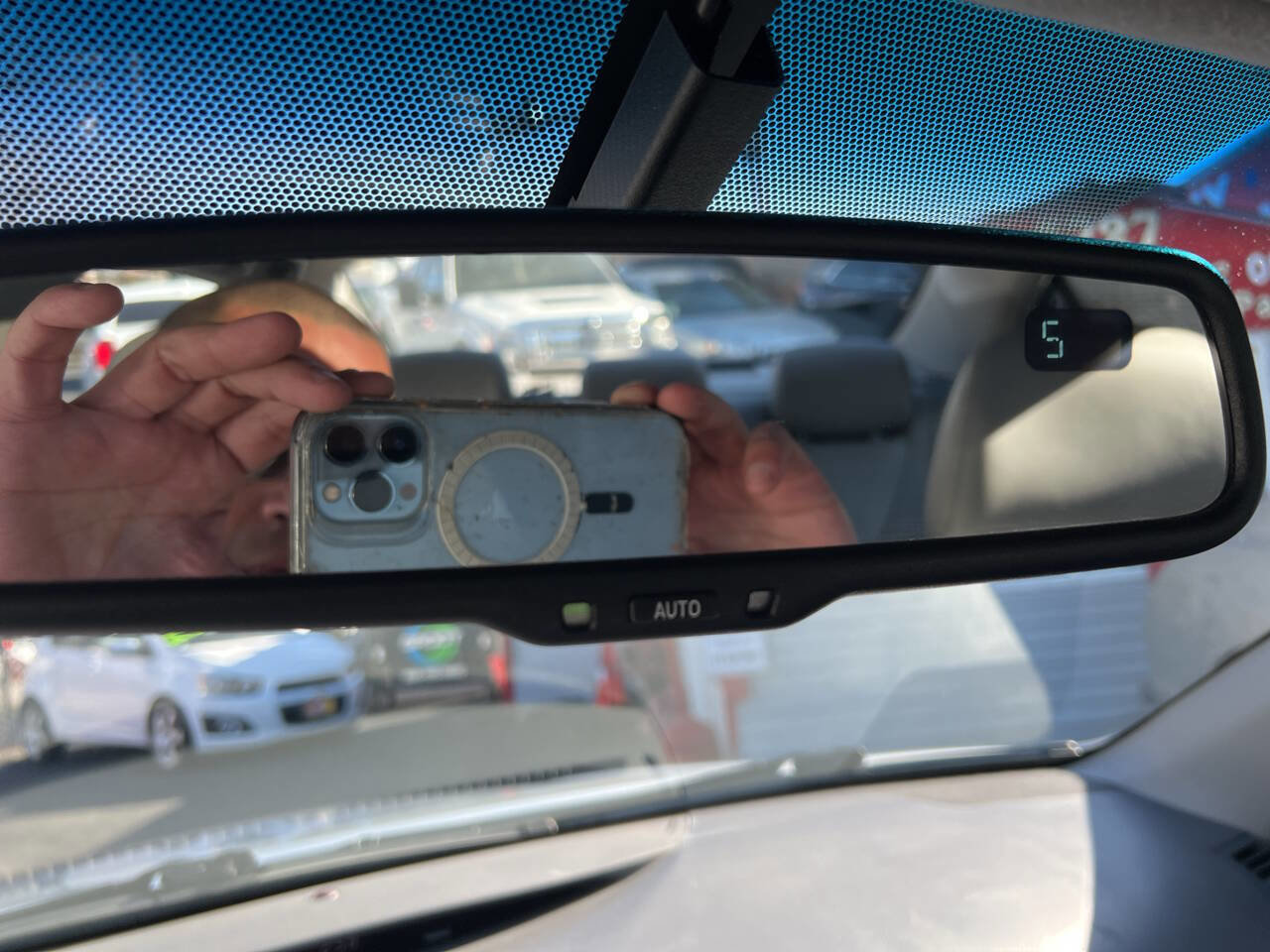 Used 2010 Toyota Camry XLE FWD image 27