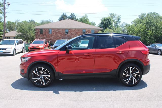 Used 2021 Volvo XC40 T5 R-Design w/ Advanced Package AWD/4WD image 5
