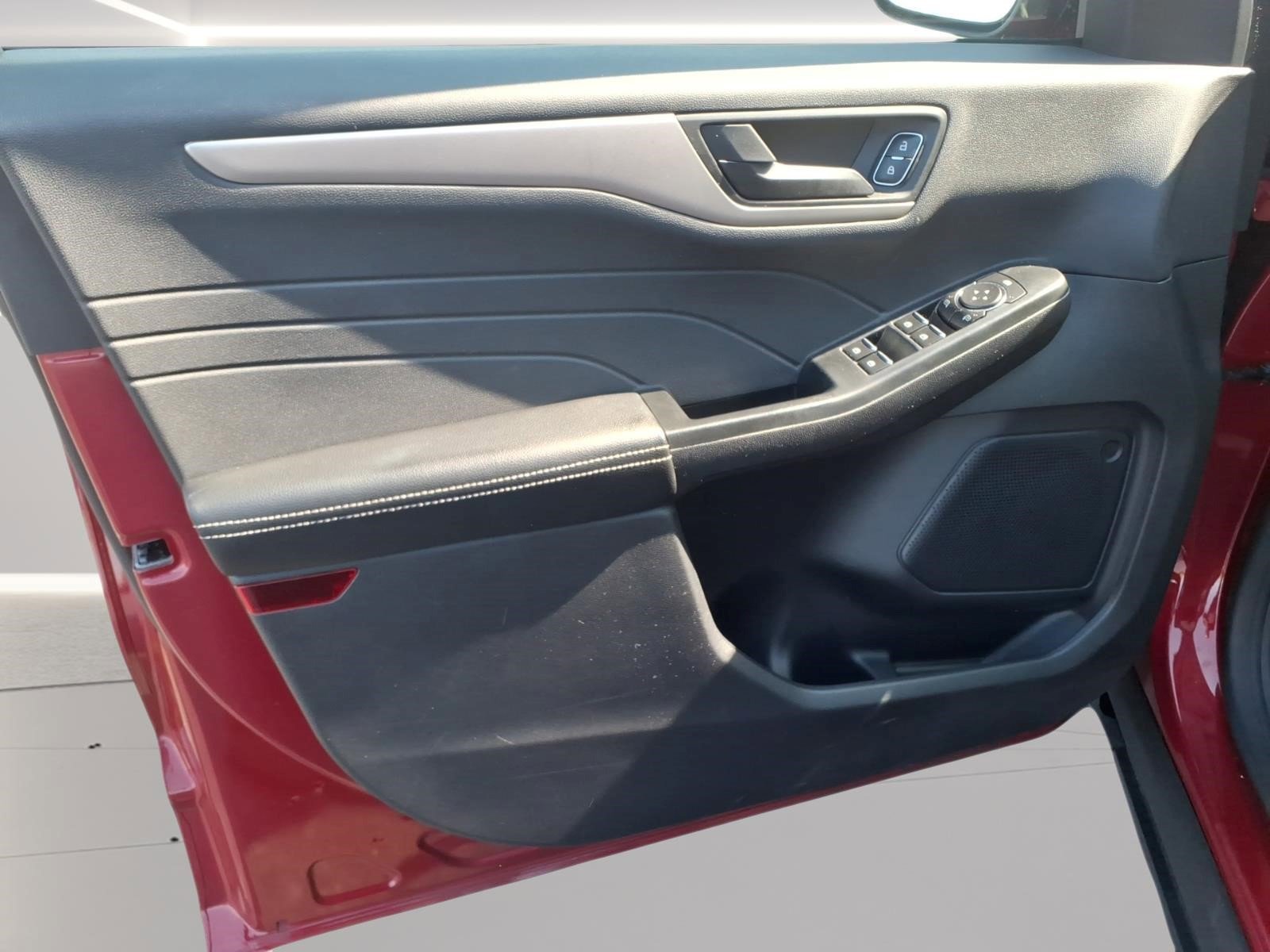 Used 2022 Ford Escape SE w/ Convenience Package AWD/4WD image 8