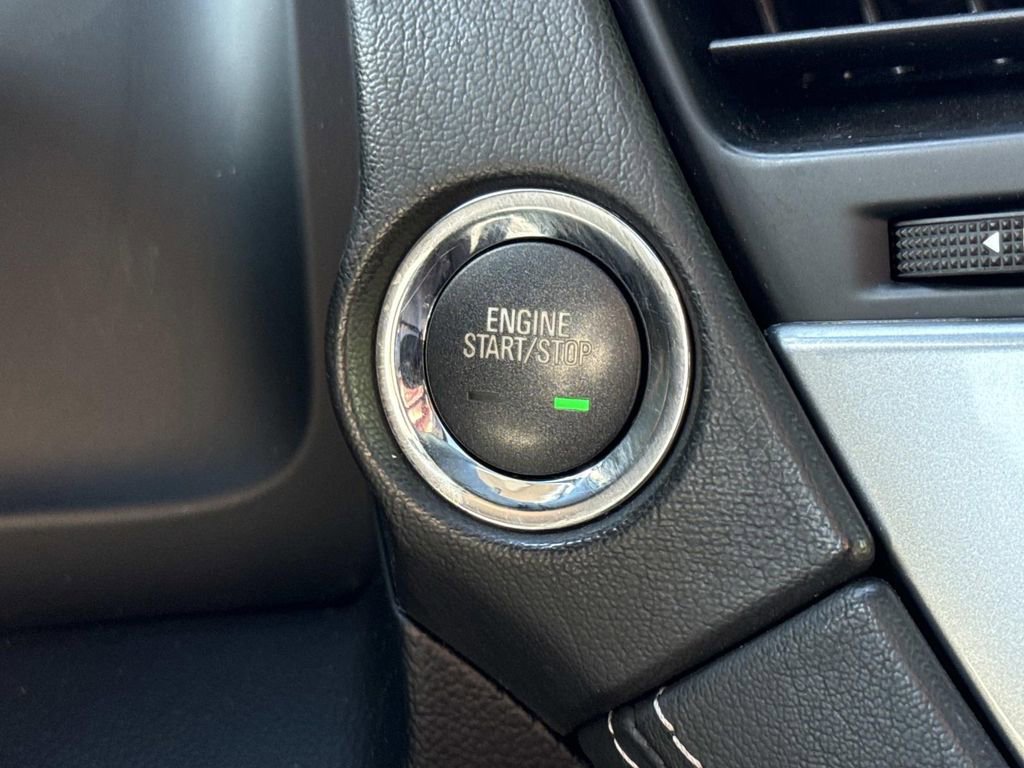 Used 2020 Chevrolet Tahoe Premier AWD/4WD image 15