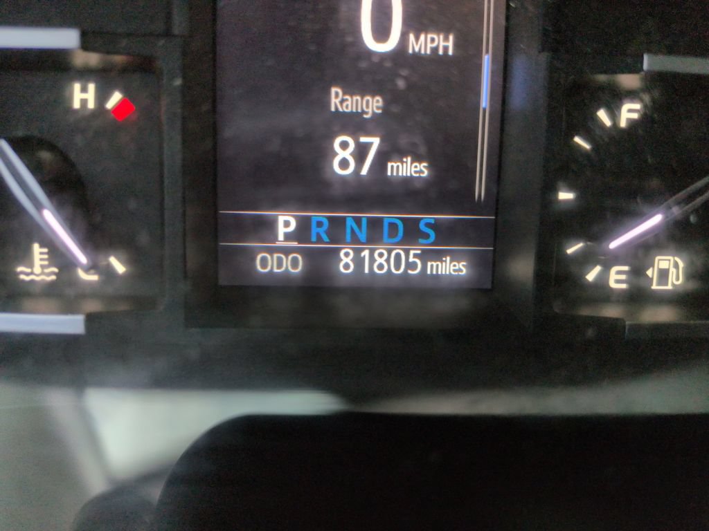 Used 2020 Toyota Tundra SR5 w/ SR5 Convenience Package AWD/4WD image 16