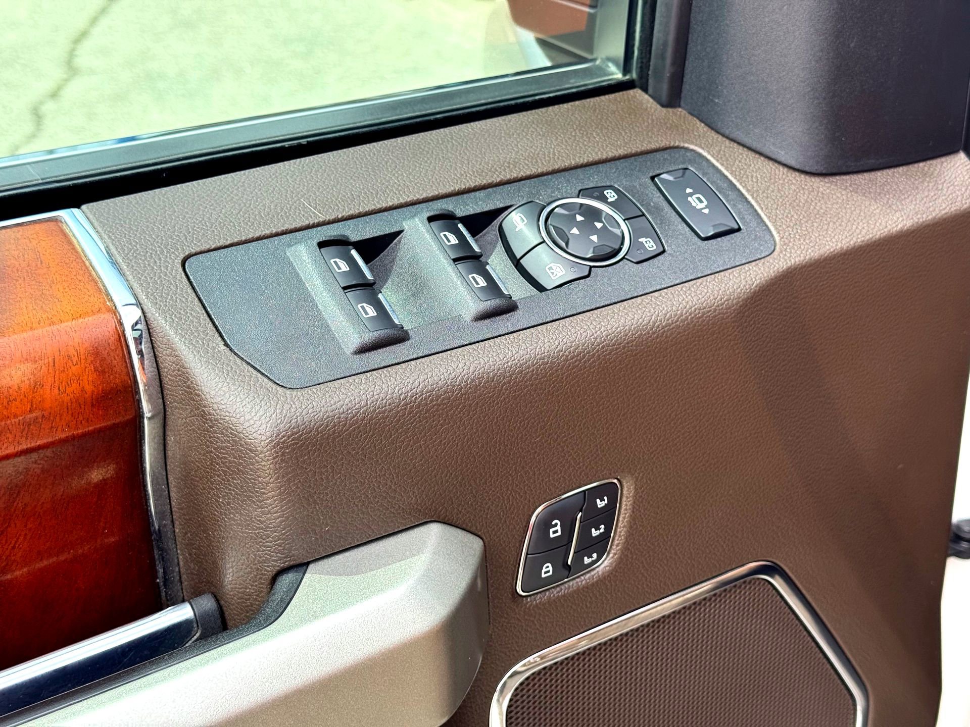 Used 2020 Ford F250 King Ranch w/ King Ranch Ultimate Package image 16