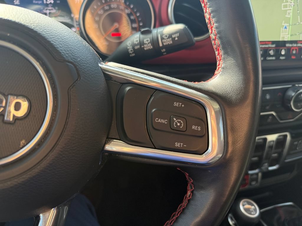 Used 2023 Jeep Wrangler Unlimited Rubicon w/ Cold Weather Group AWD/4WD image 35