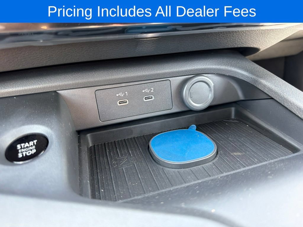 New 2027 Nissan Sentra SR w/ Floor Mat Package FWD image 16