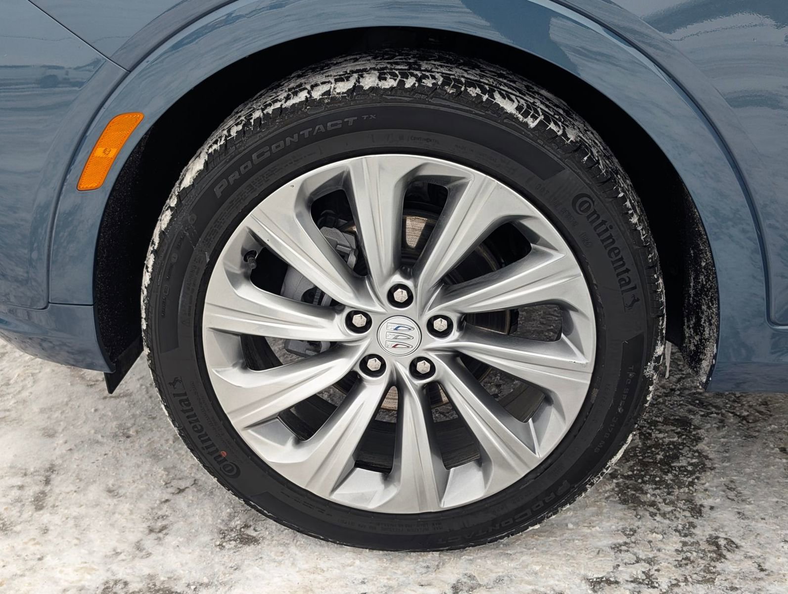 Certified 2025 Buick Envista Avenir image 36