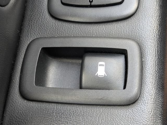 Used 2013 Dodge Grand Caravan SXT w/ Rear Park Assist Pkg FWD image 28