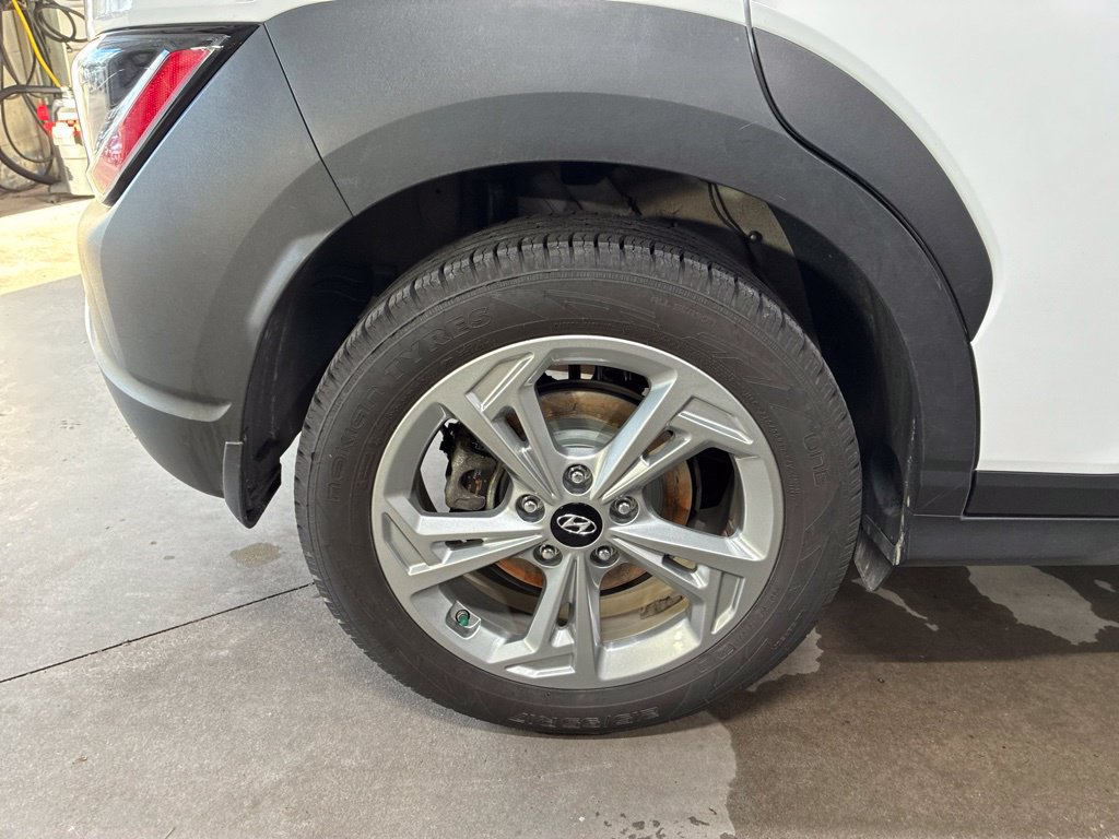 Used 2023 Hyundai Kona SEL AWD/4WD image 61