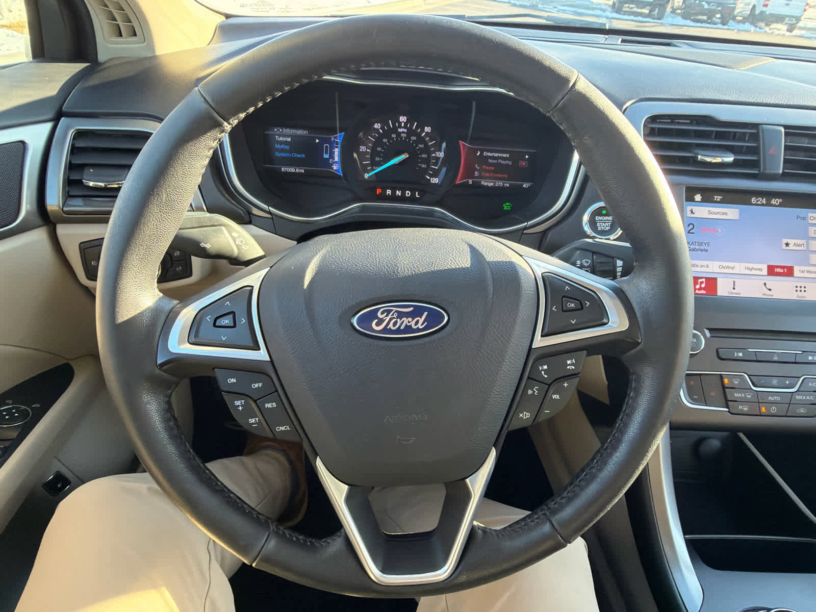 Used 2017 Ford Fusion Energi SE image 31