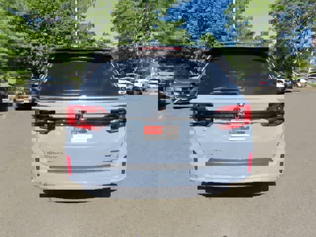 New 2026 Honda Odyssey Touring image 5