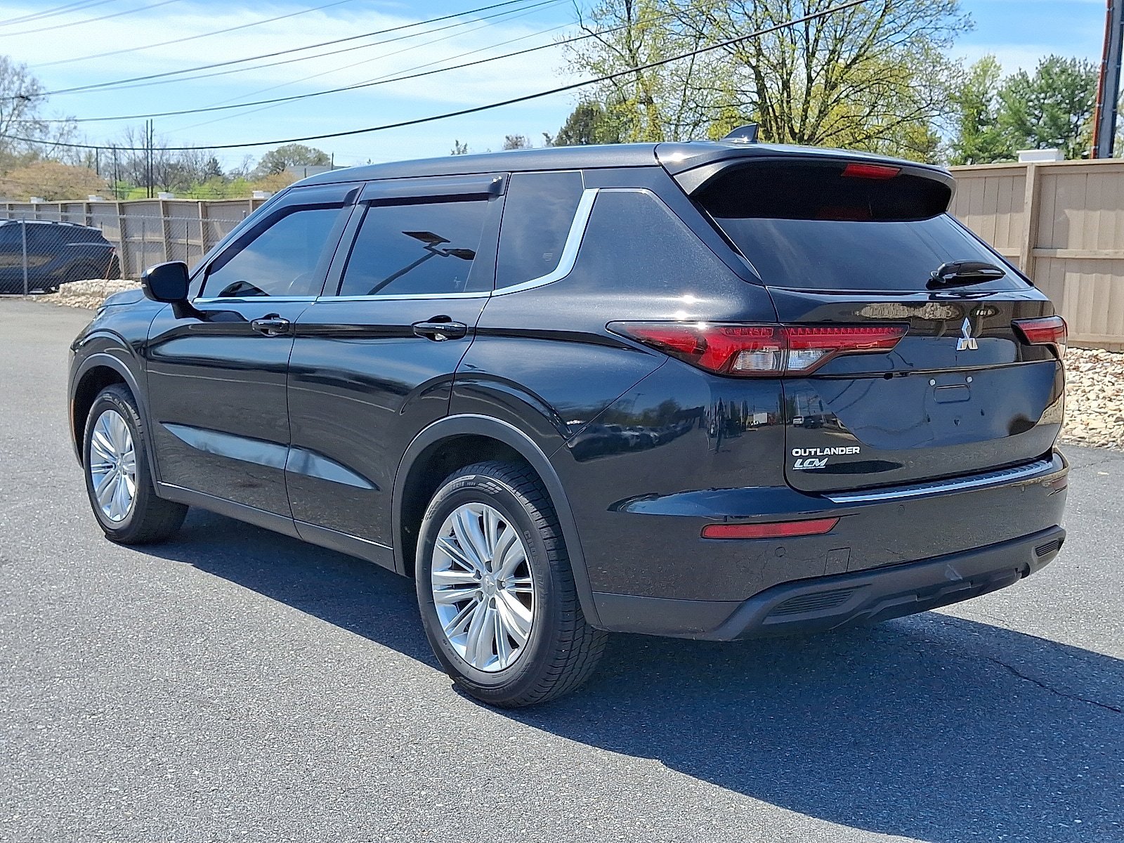 Used 2022 Mitsubishi Outlander ES AWD/4WD image 7