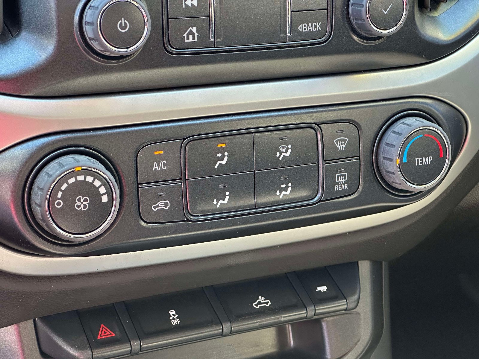 Used 2022 Chevrolet Colorado LT w/ LT Convenience Package AWD/4WD image 28