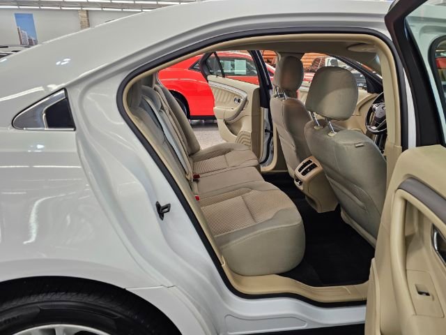 Used 2017 Ford Taurus SEL image 32