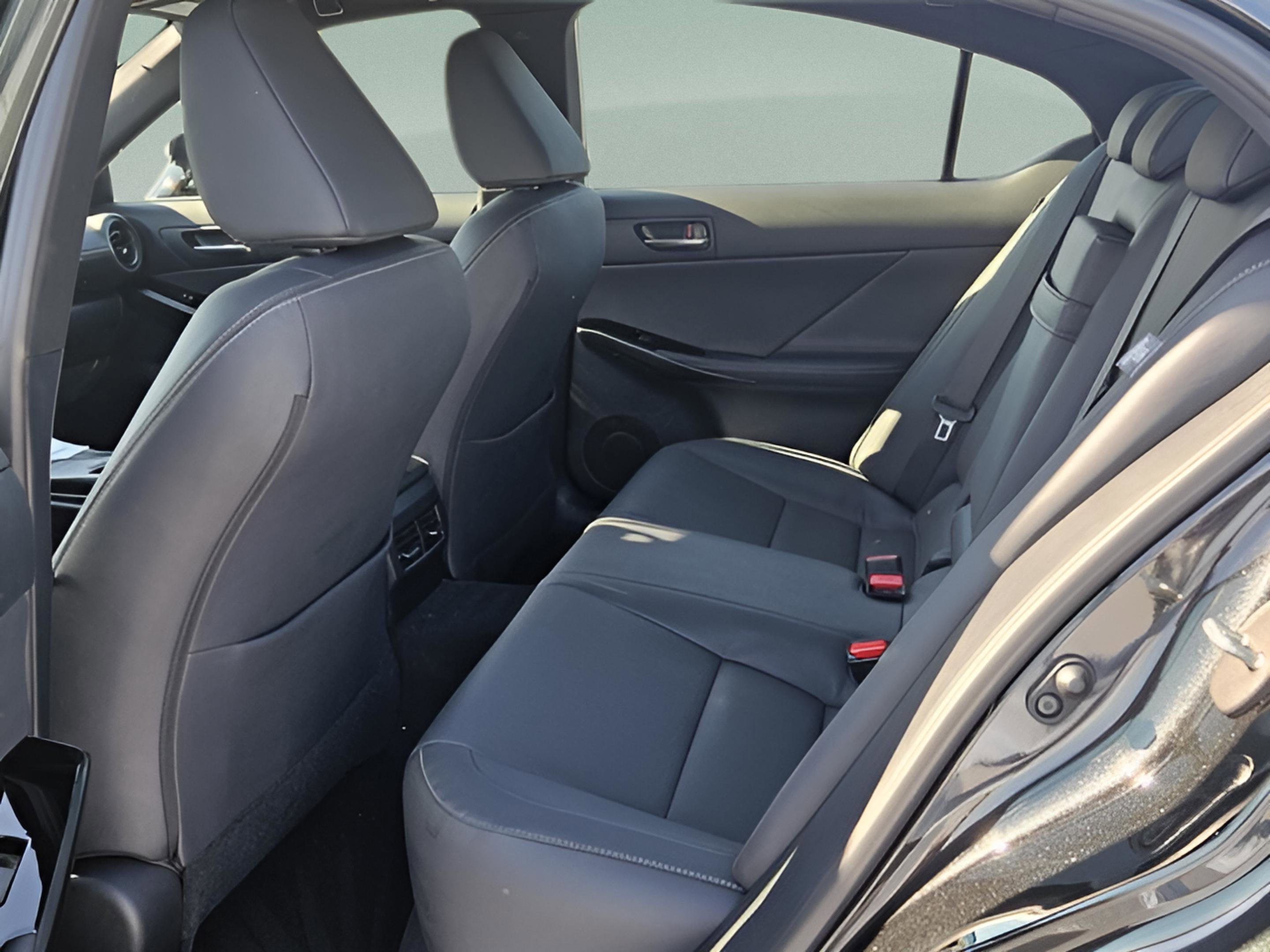 Certified 2025 Lexus IS 350 F Sport w/ Accessory Package image 10