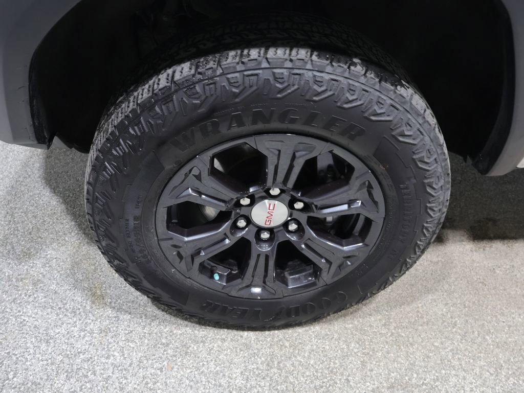 Used 2023 GMC Canyon Elevation w/ Elevation Premium Package image 10