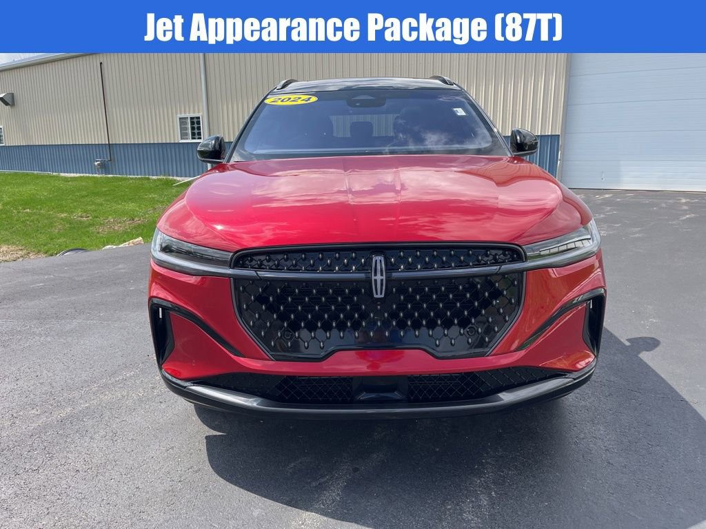 Used 2024 Lincoln Nautilus Reserve w/ Equipment Group 202A image 9