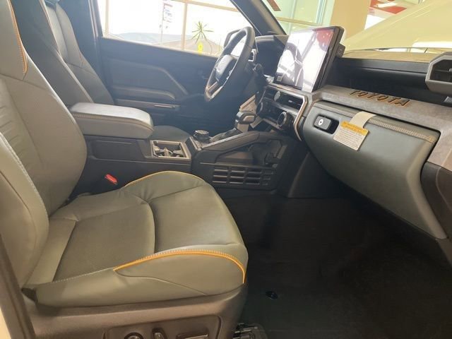 New 2025 Toyota 4Runner Trailhunter image 26