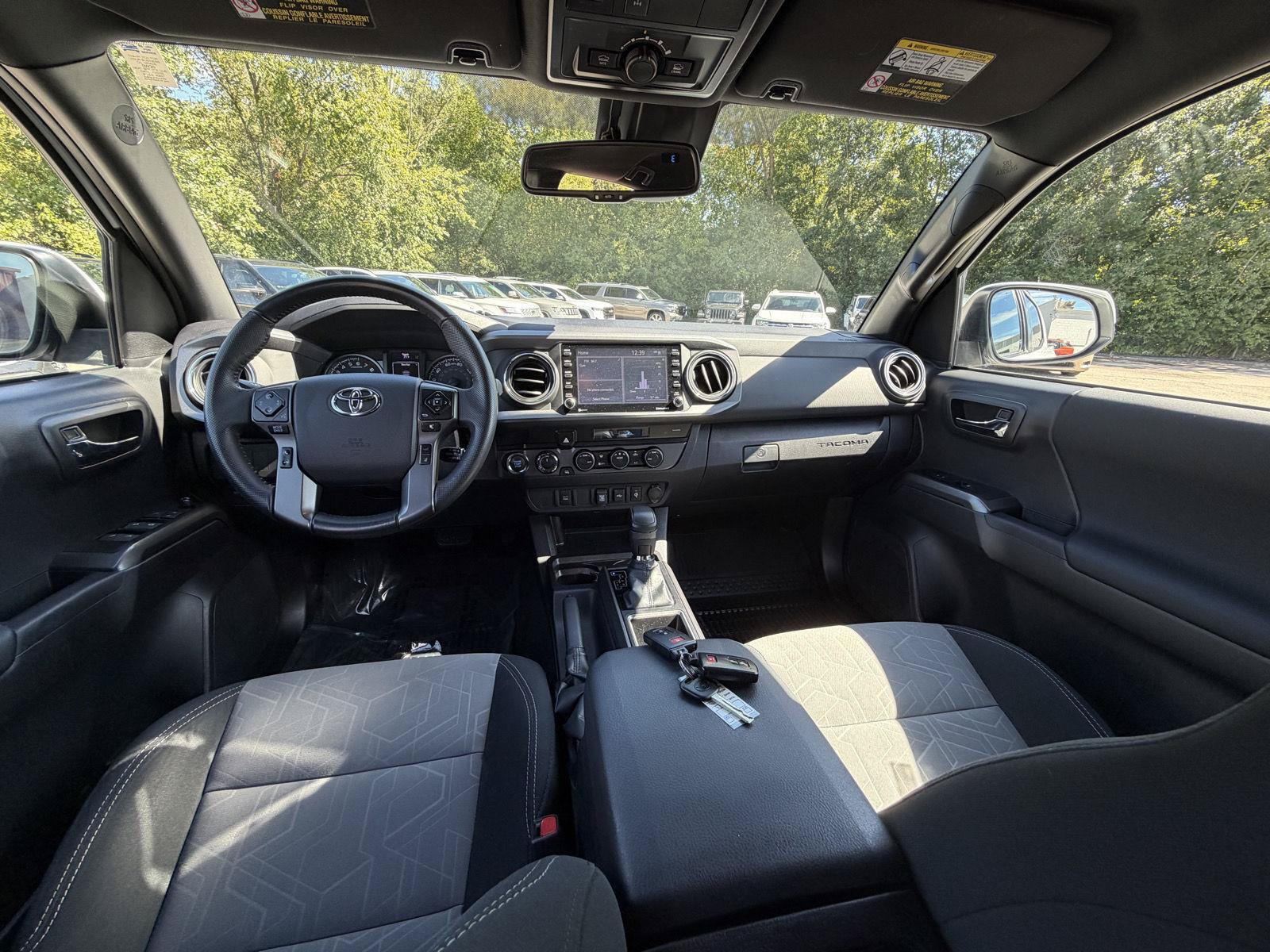 Used 2023 Toyota Tacoma TRD Off-Road AWD/4WD image 26