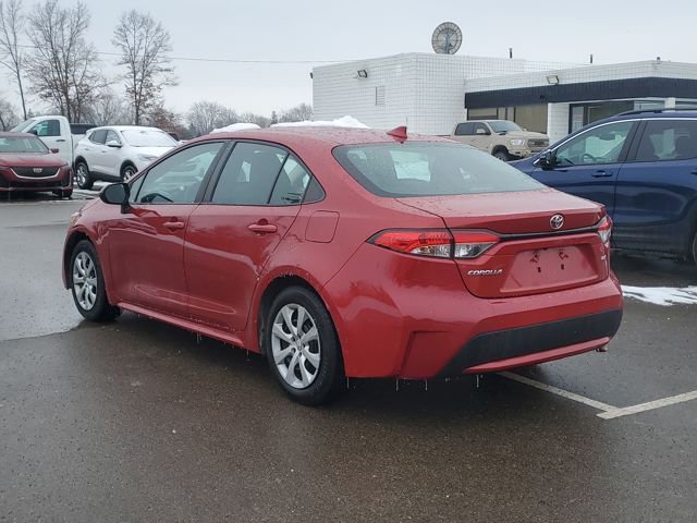 Used 2021 Toyota Corolla LE image 5