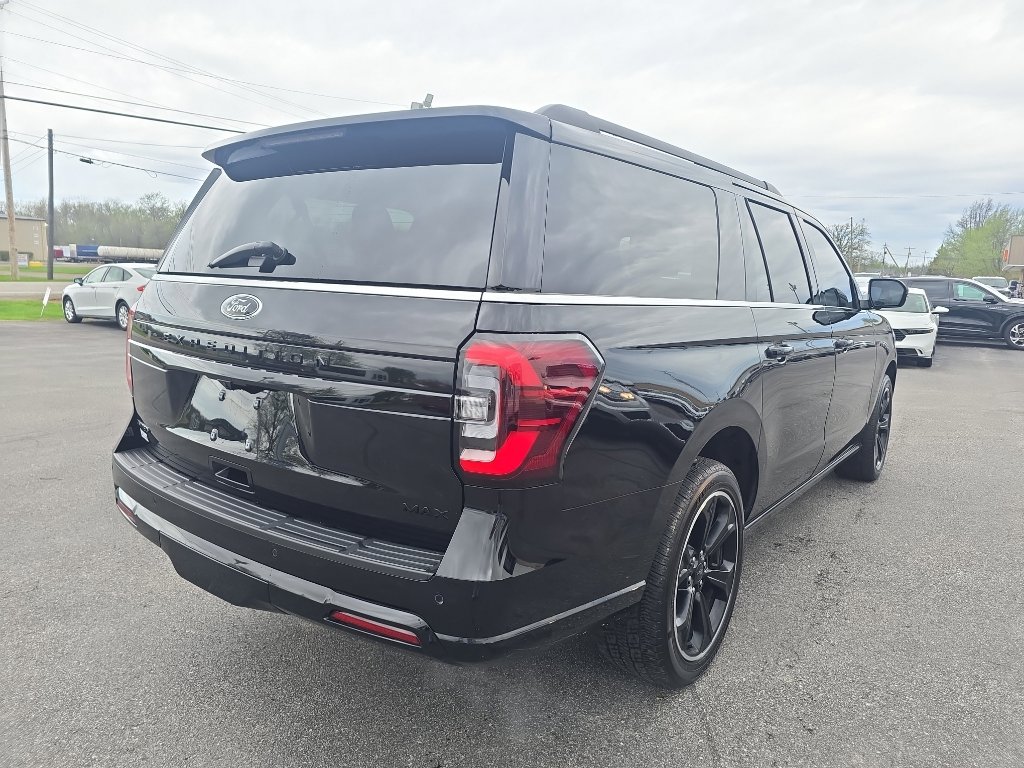 Used 2024 Ford Expedition Max Limited AWD/4WD image 6