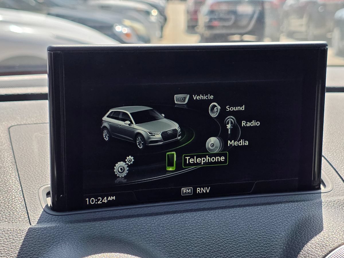 Used 2017 Audi A3 e-tron Premium FWD image 39