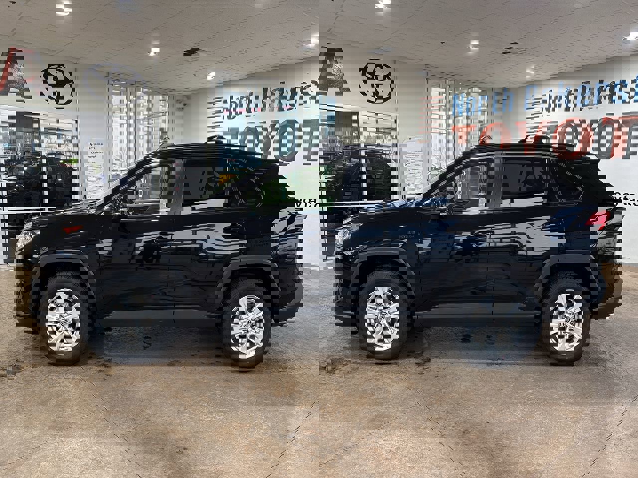 Certified 2020 Toyota RAV4 XLE image 7