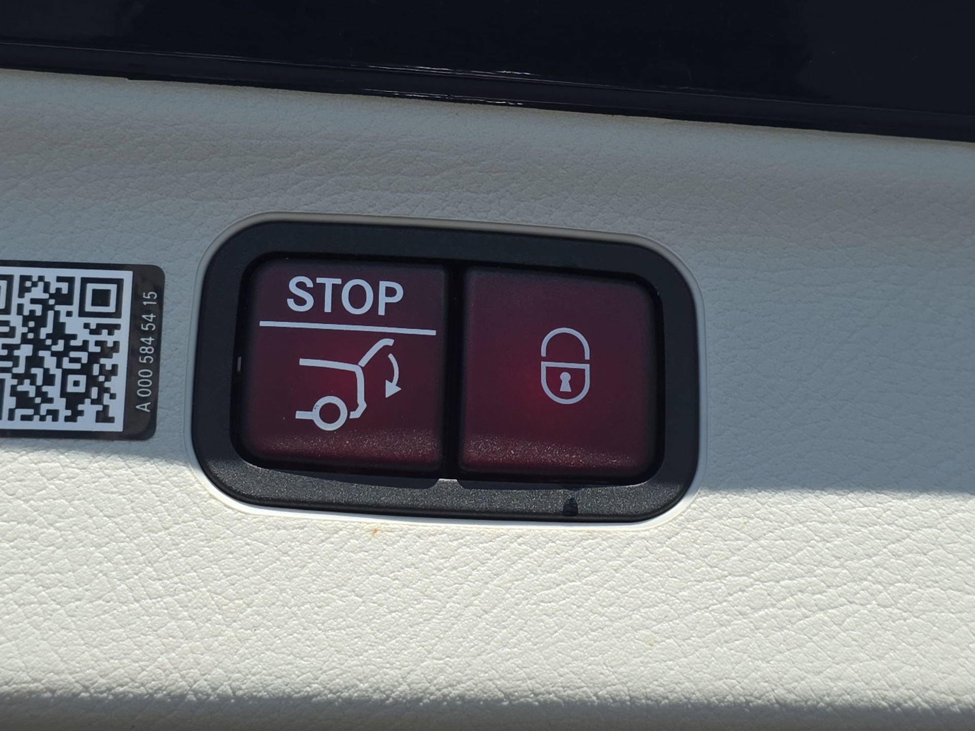 Certified 2023 Mercedes-Benz EQS 580 4MATIC SUV image 13