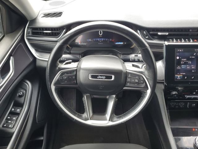 Used 2021 Jeep Grand Cherokee L Laredo w/ Luxury Tech Group I AWD/4WD image 32