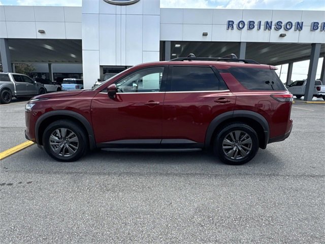 Used 2022 Nissan Pathfinder SV image 8