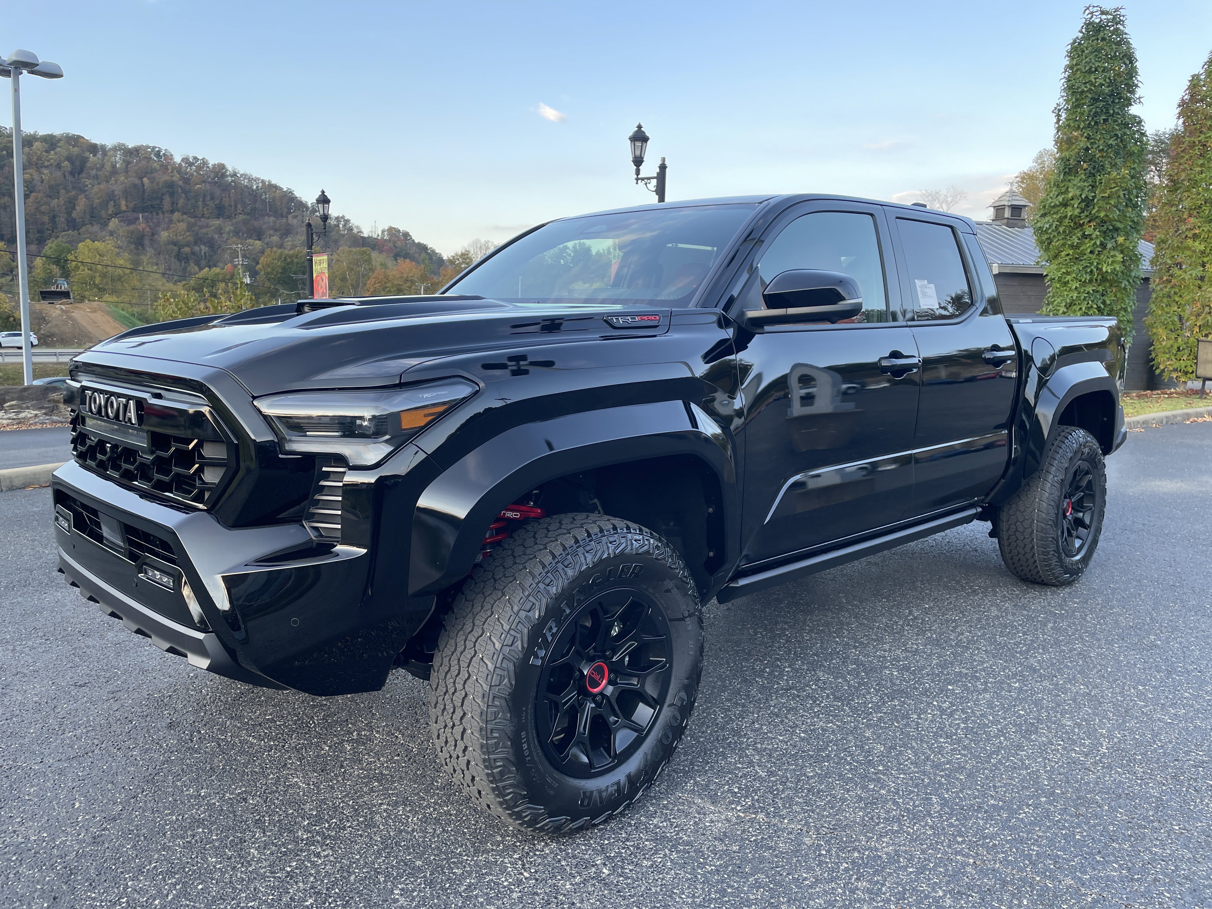 New 2025 Toyota Tacoma TRD Pro image 3