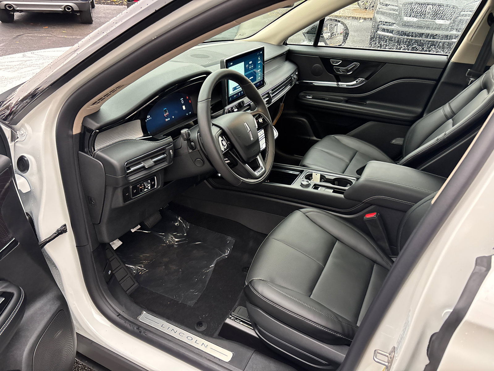 New 2026 Lincoln Corsair Premiere image 25