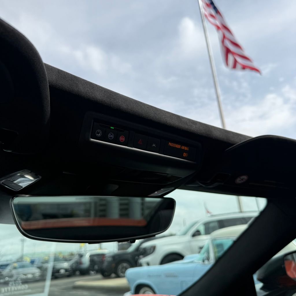 Used 2025 Chevrolet Corvette Z06 w/ Battery Protection Package image 31