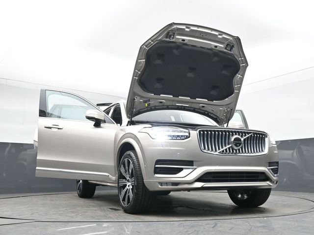 Used 2024 Volvo XC90 B6 Plus w/ Protection Package Premier image 54