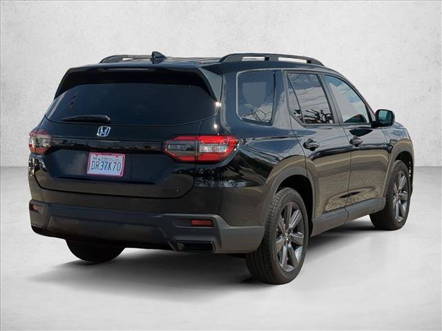 Used 2026 Honda Pilot Sport image 5