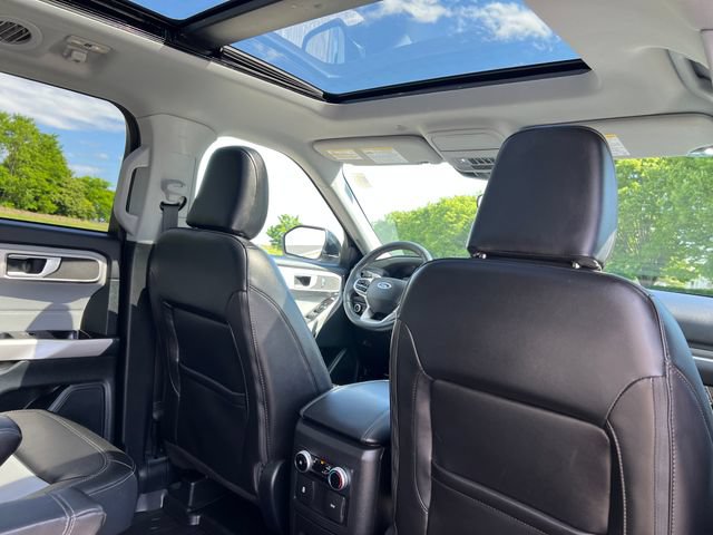 Certified 2024 Ford Explorer XLT w/ Equipment Group 202A AWD/4WD image 33