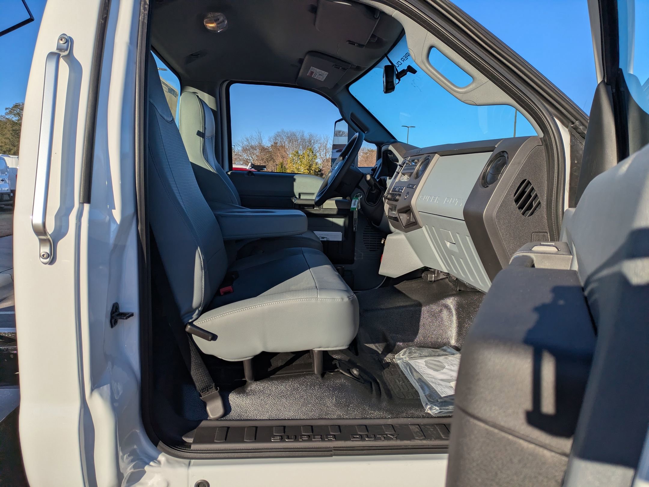 New 2026 Ford F750 2WD Regular Cab Super Duty image 32