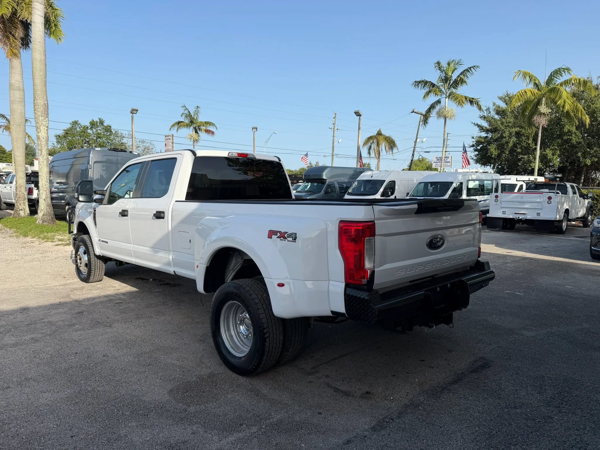 Used 2017 Ford F350 XL w/ Power Equipment Group AWD/4WD image 3